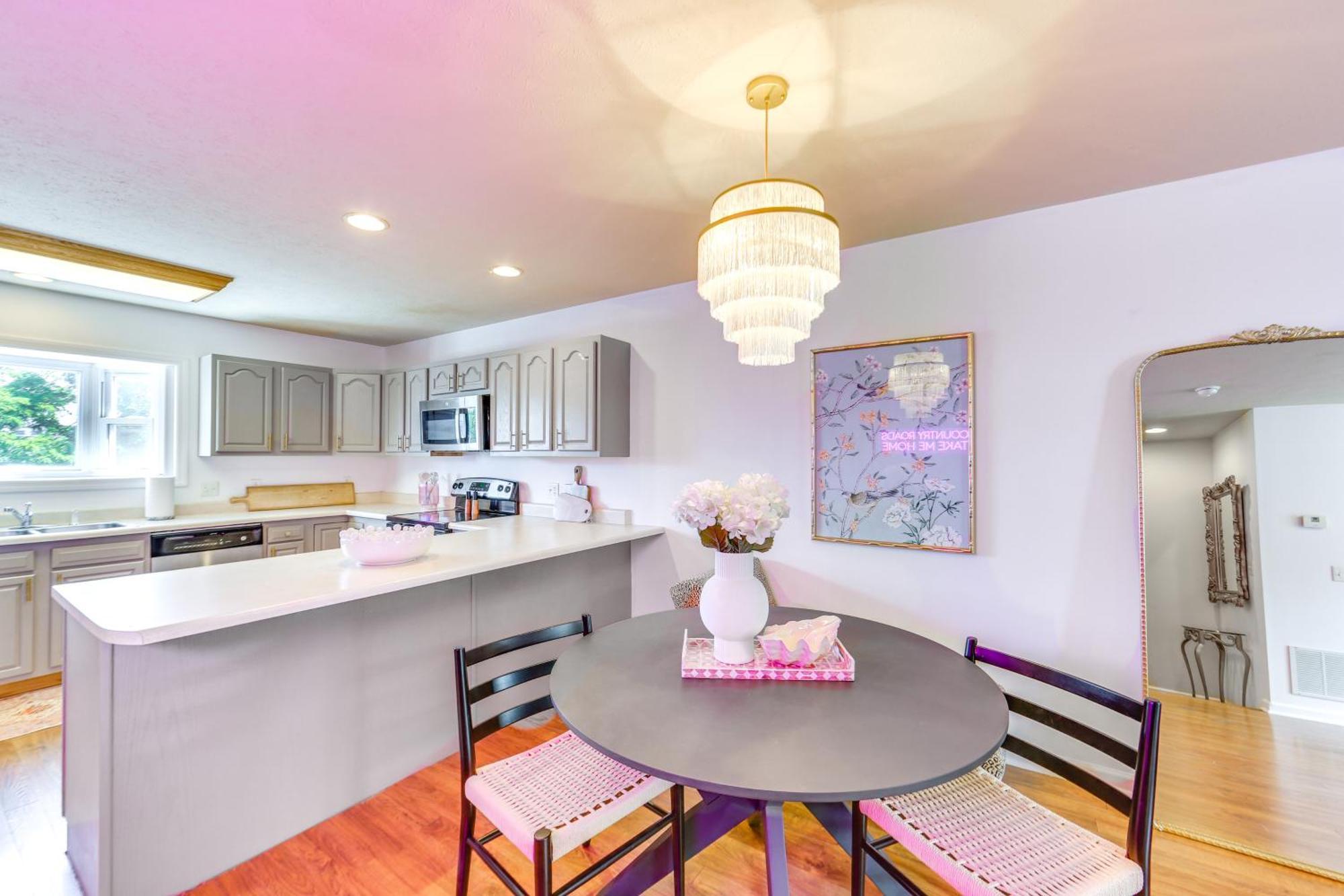 Chic Morgantown Vacation Rental - 2 Mi To Wvu! Extérieur photo